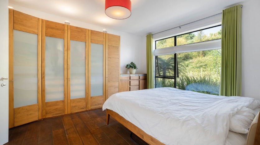 K Real Estate -  98 Mytton Heights