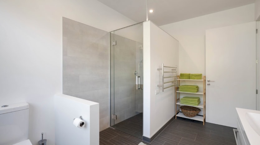 K Real Estate -  98 Mytton Heights