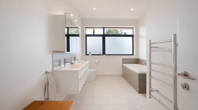 K Real Estate -  98 Mytton Heights