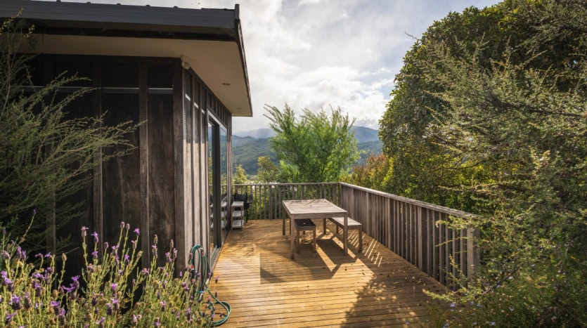 K Real Estate -  98 Mytton Heights