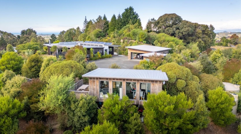 K Real Estate -  98 Mytton Heights