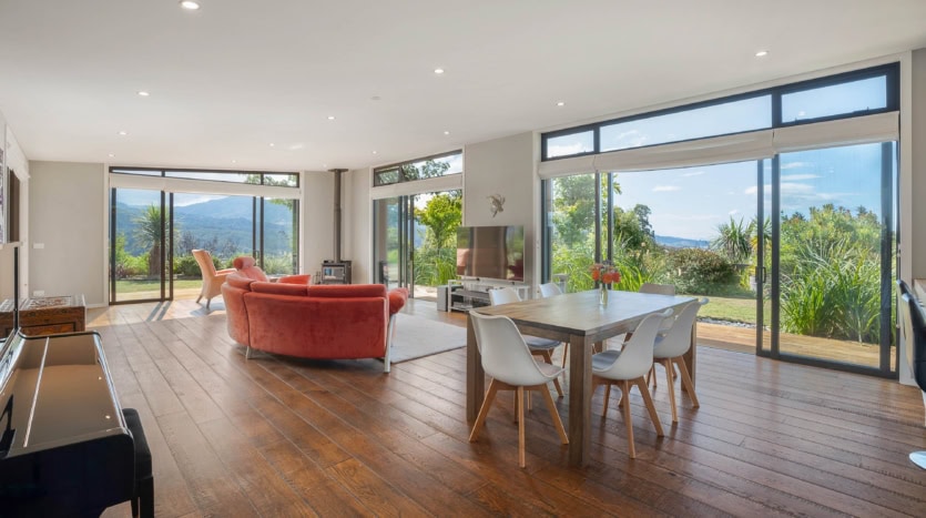 K Real Estate -  98 Mytton Heights