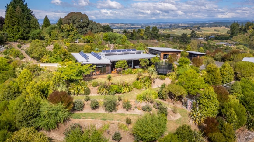 K Real Estate -  98 Mytton Heights