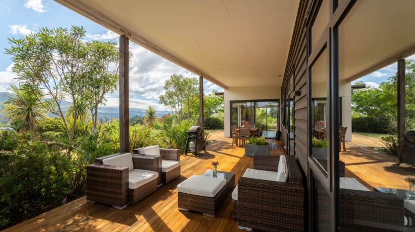 K Real Estate -  98 Mytton Heights